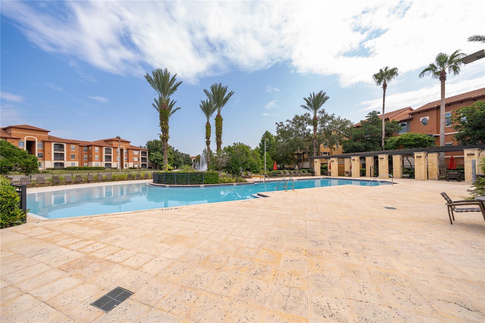 6141 METROWEST BOULEVARD 305