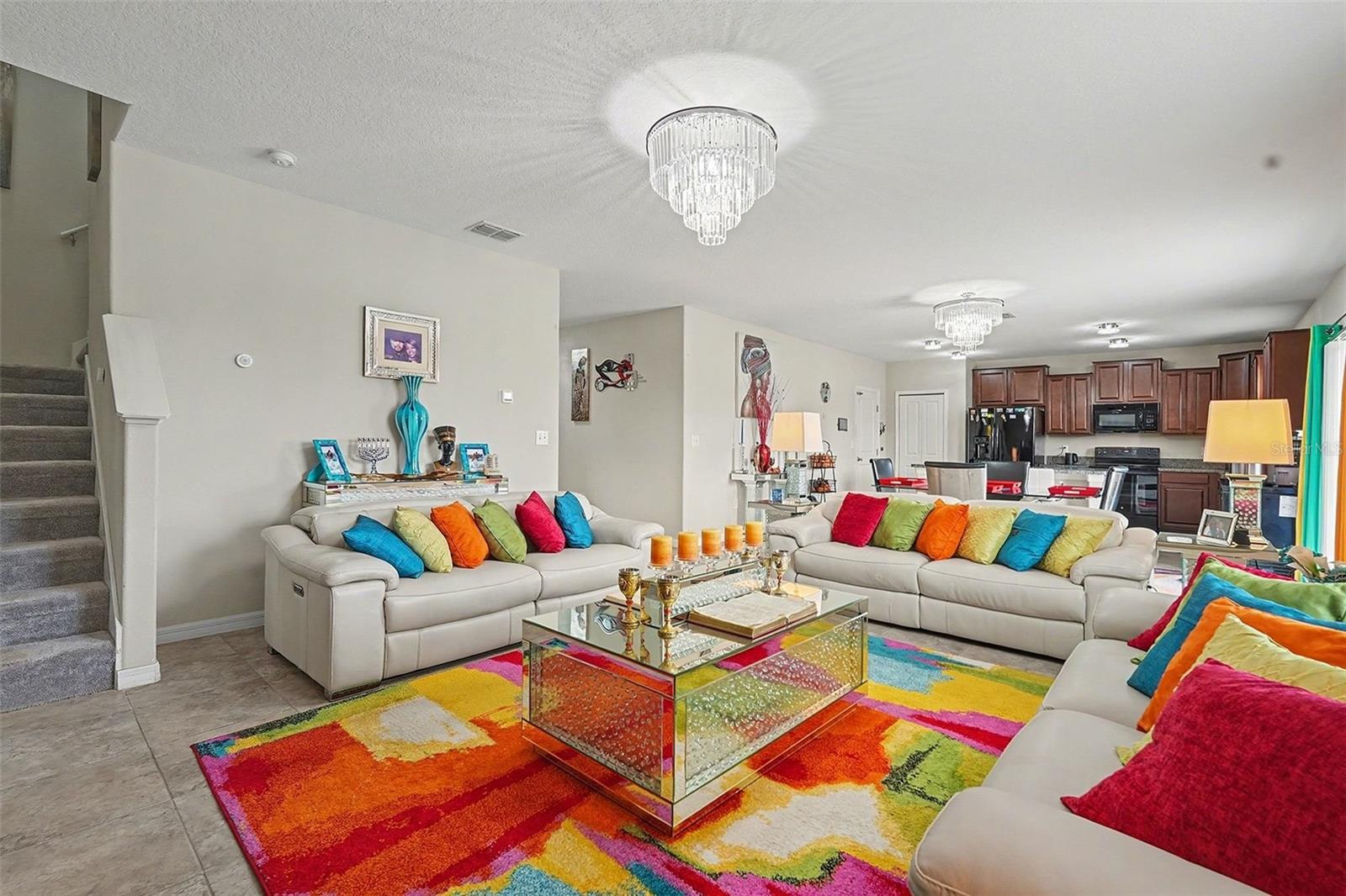 SUNSHINE VILLAGE PH 3A & - Residential