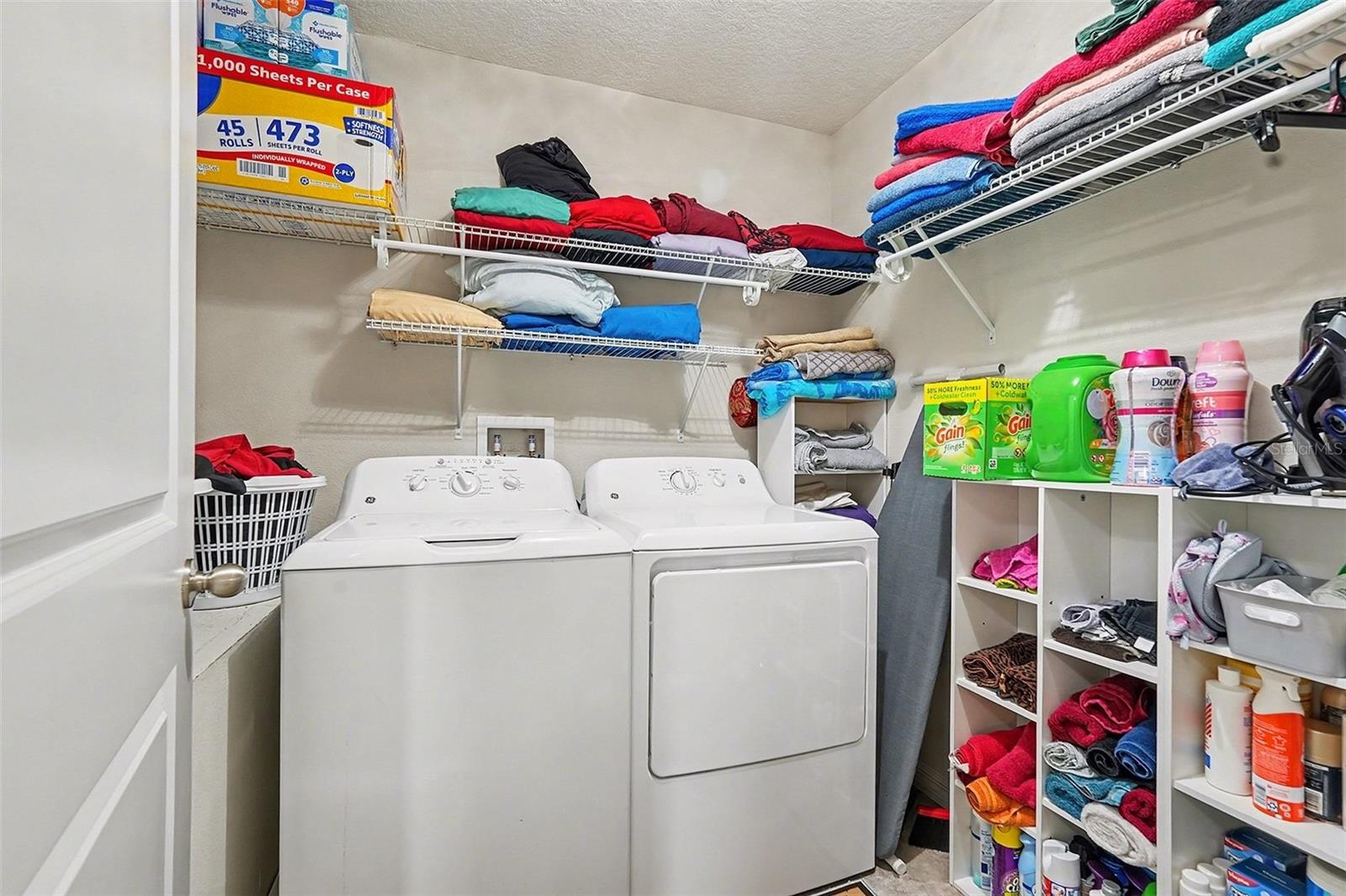 SUNSHINE VILLAGE PH 3A & - Residential