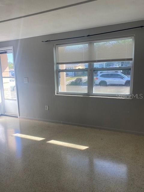 BEACON SQUARE - Residential Lease