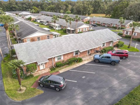 A home in DELAND