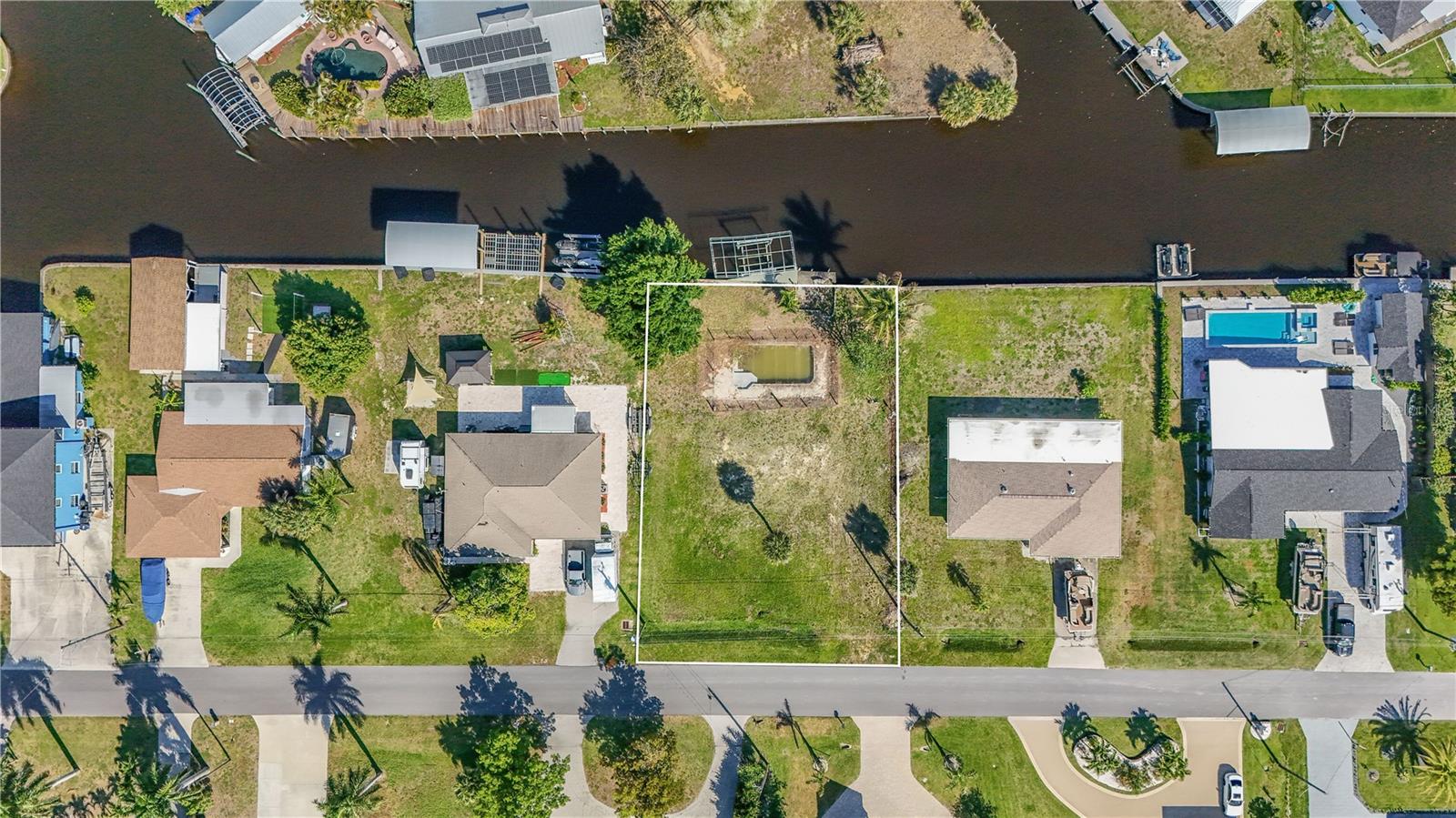 HARBOR ESTATES FIRST ADD - Land