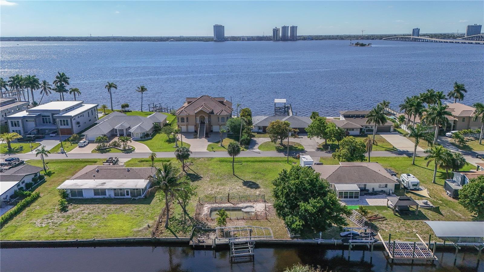 HARBOR ESTATES FIRST ADD - Land