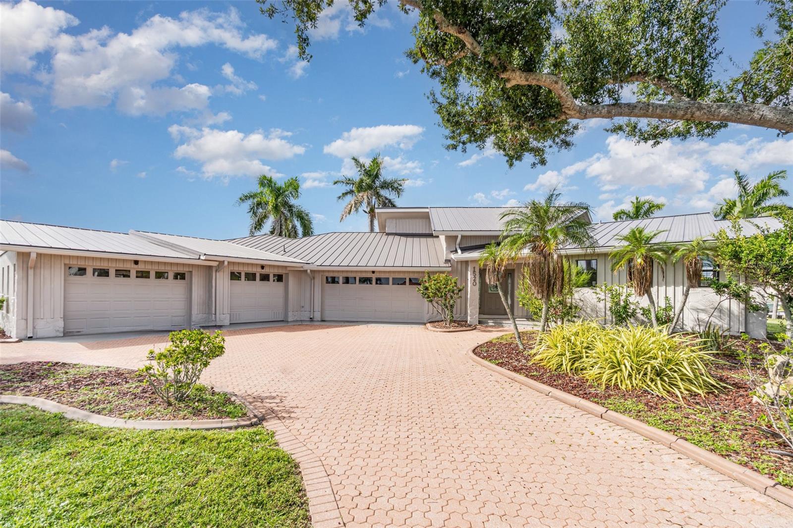 PUNTA GORDA ISLES SEC 9B - Residential