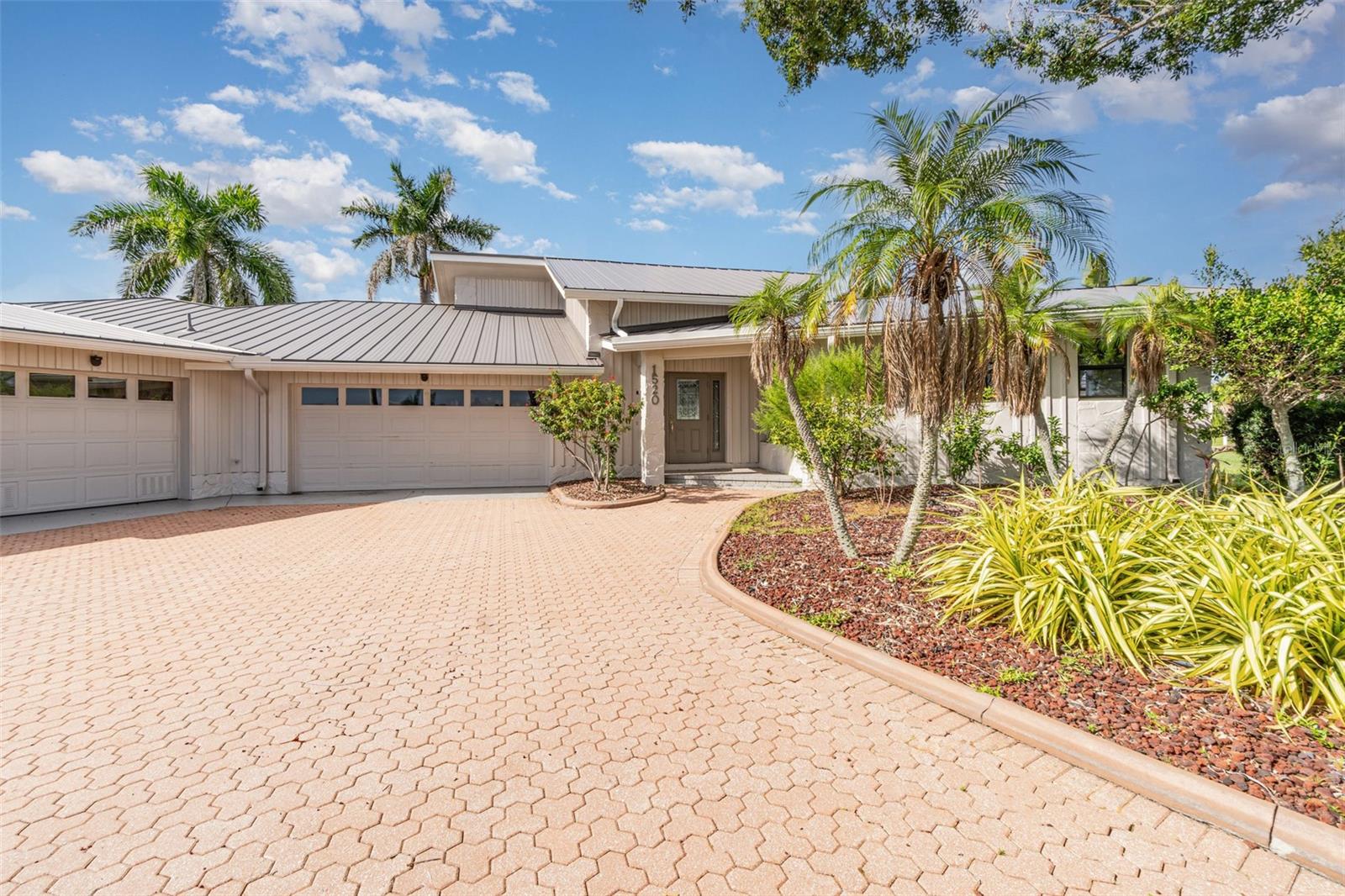 PUNTA GORDA ISLES SEC 9B - Residential