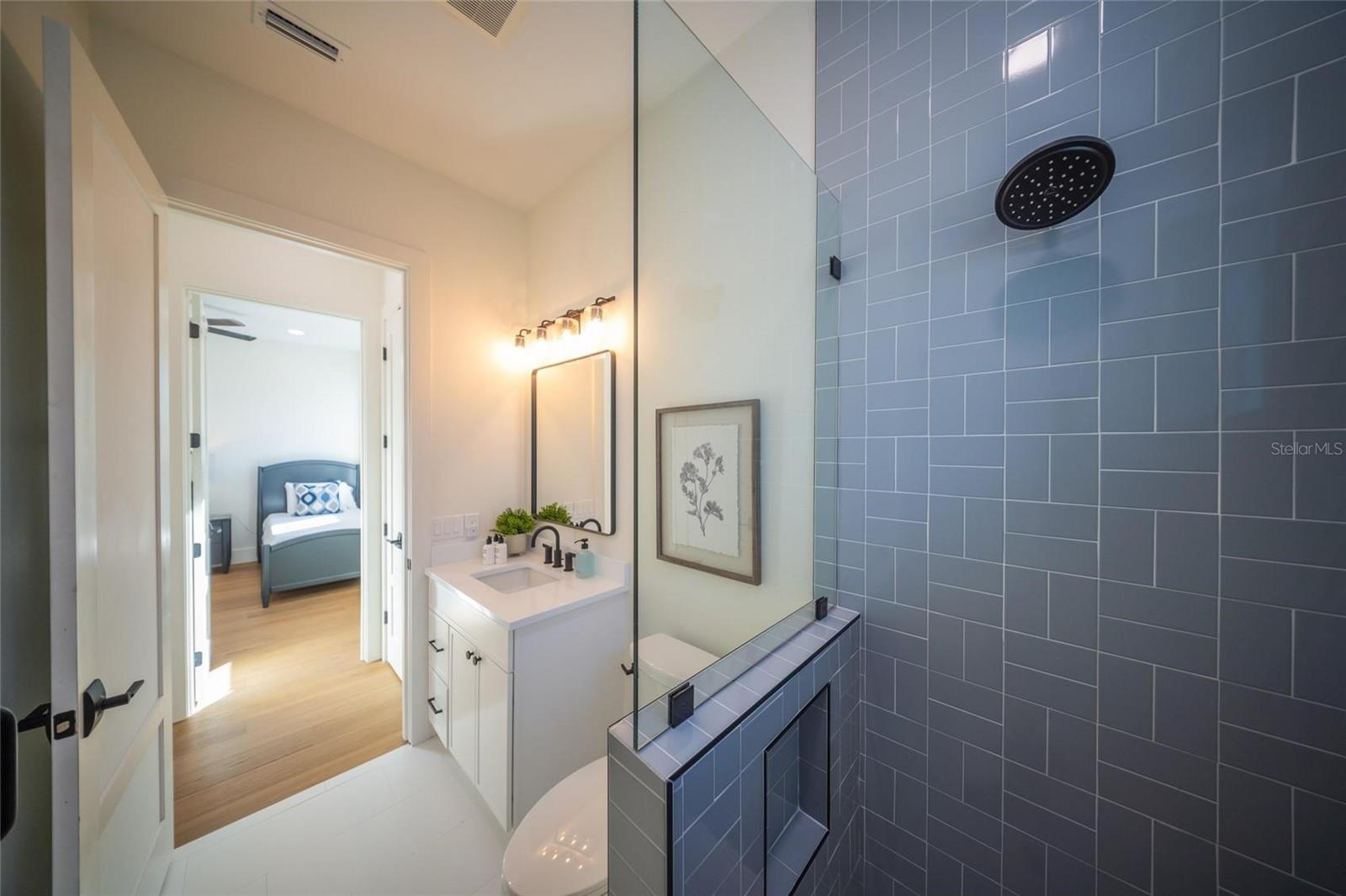 RUSTIC LODGE - Residential