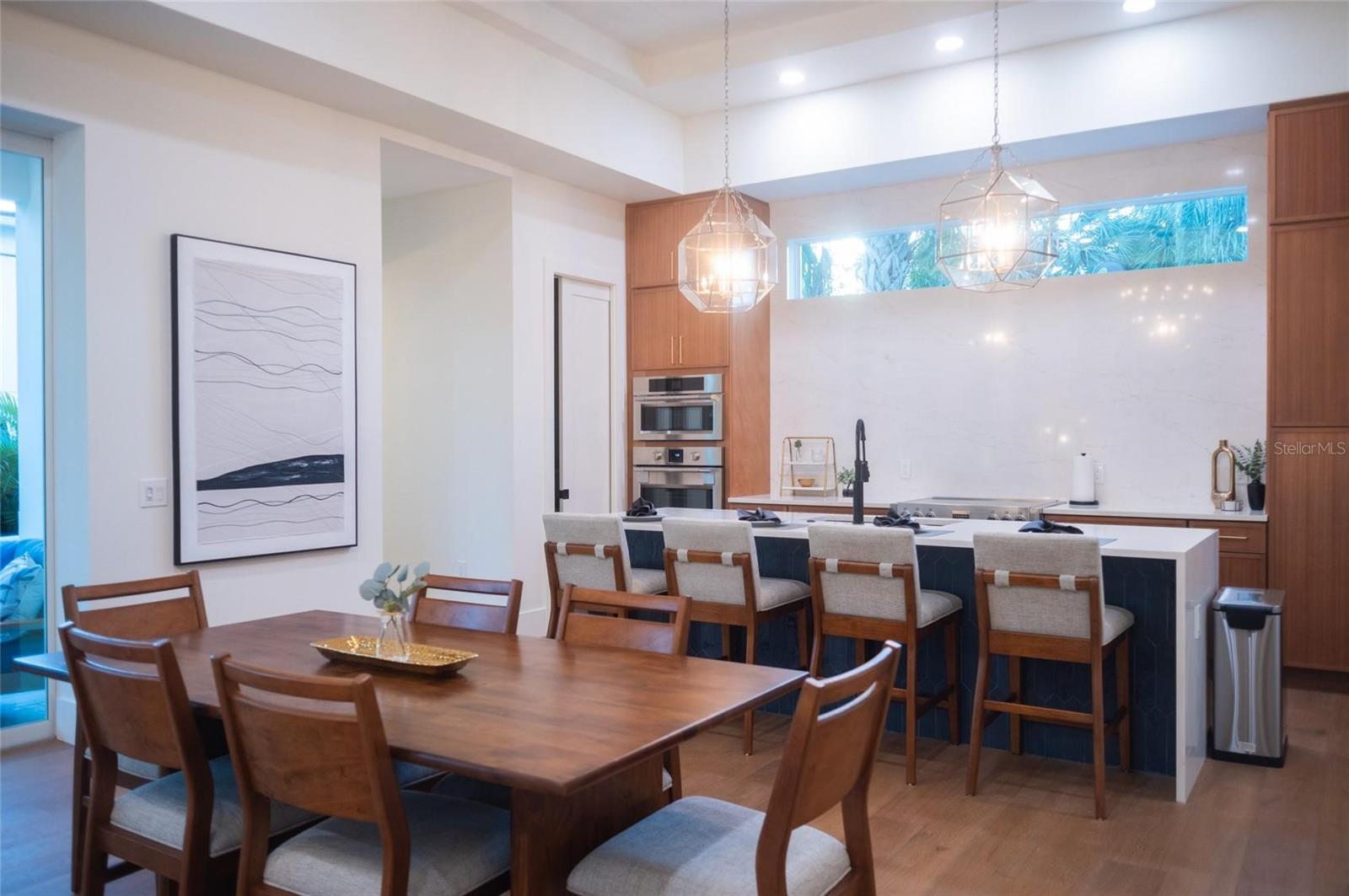 RUSTIC LODGE - Residential