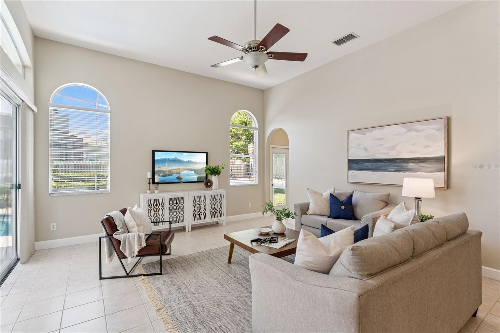 HUNTERS CREEK TR 515 PH 01 & - Residential