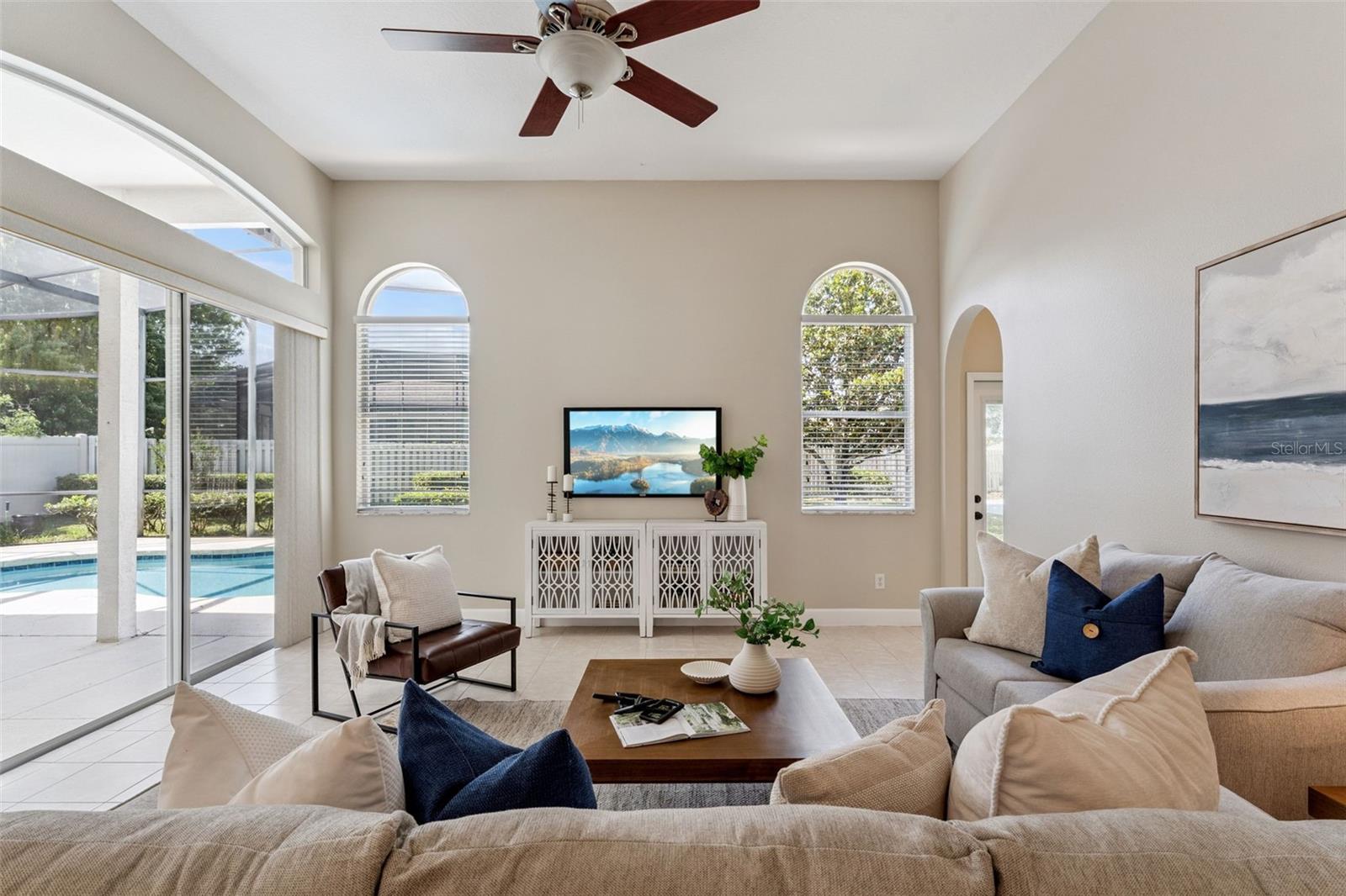 HUNTERS CREEK TR 515 PH 01 & - Residential