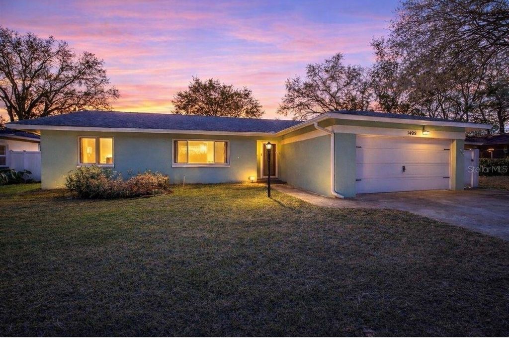 Photo of 1489 Coachlight Way, Dunedin, FL 34698 (MLS # TB8473840)