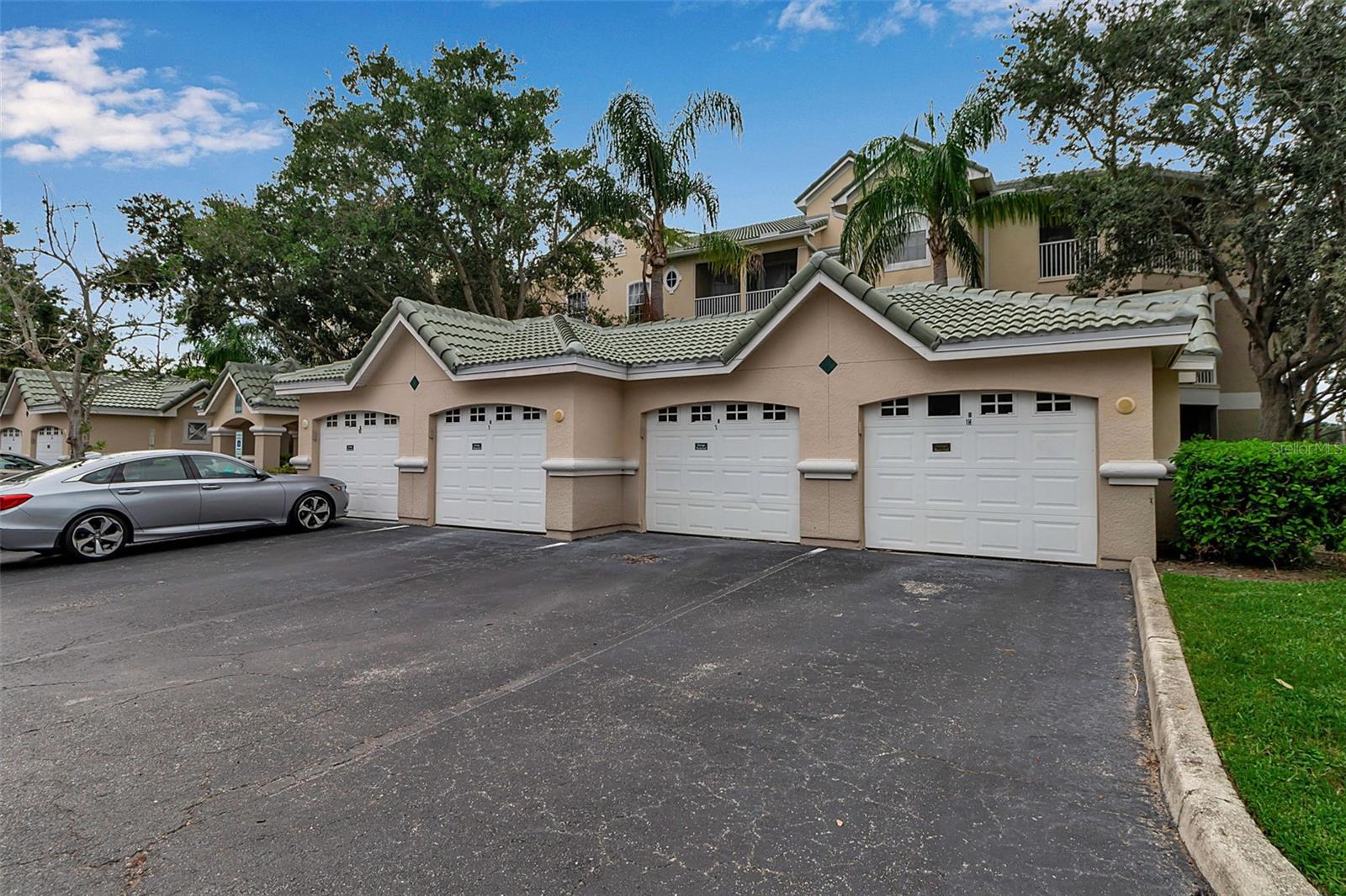 SERENADE ON PALMER RANCH - Residential