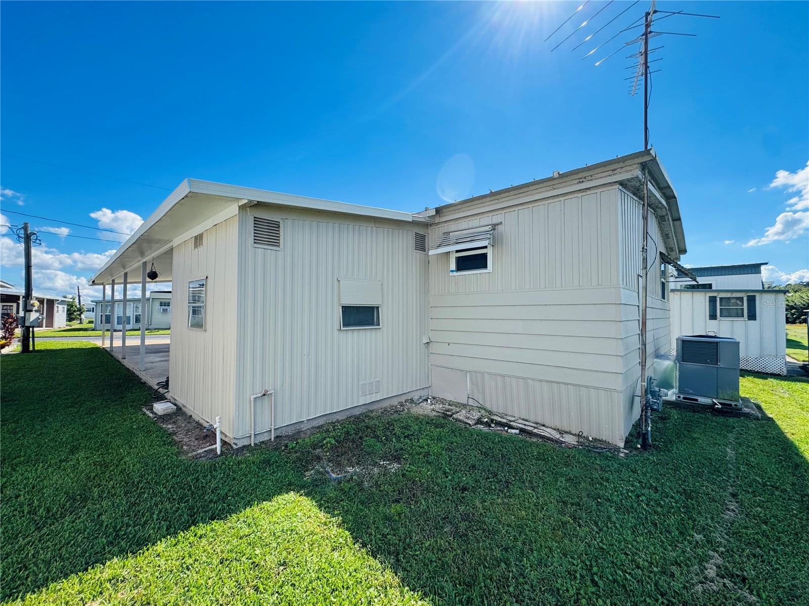 488 MARINA LANE
