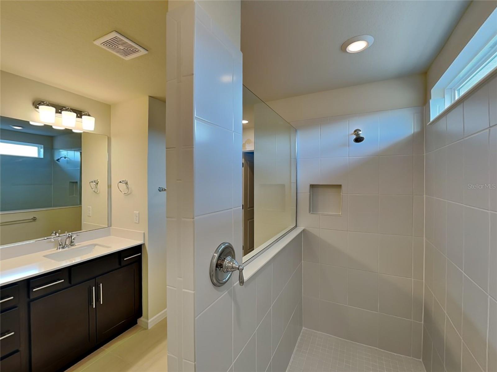 SERENOA LAKES PH 2 - Residential Lease