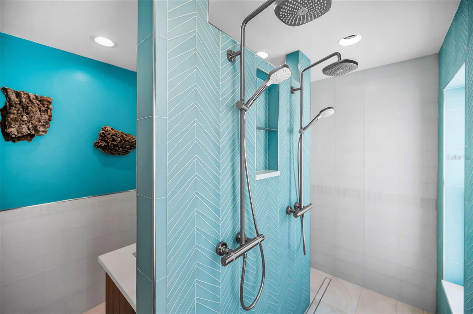 BAY POINT ESTATES 2ND ADD - Residential Lease