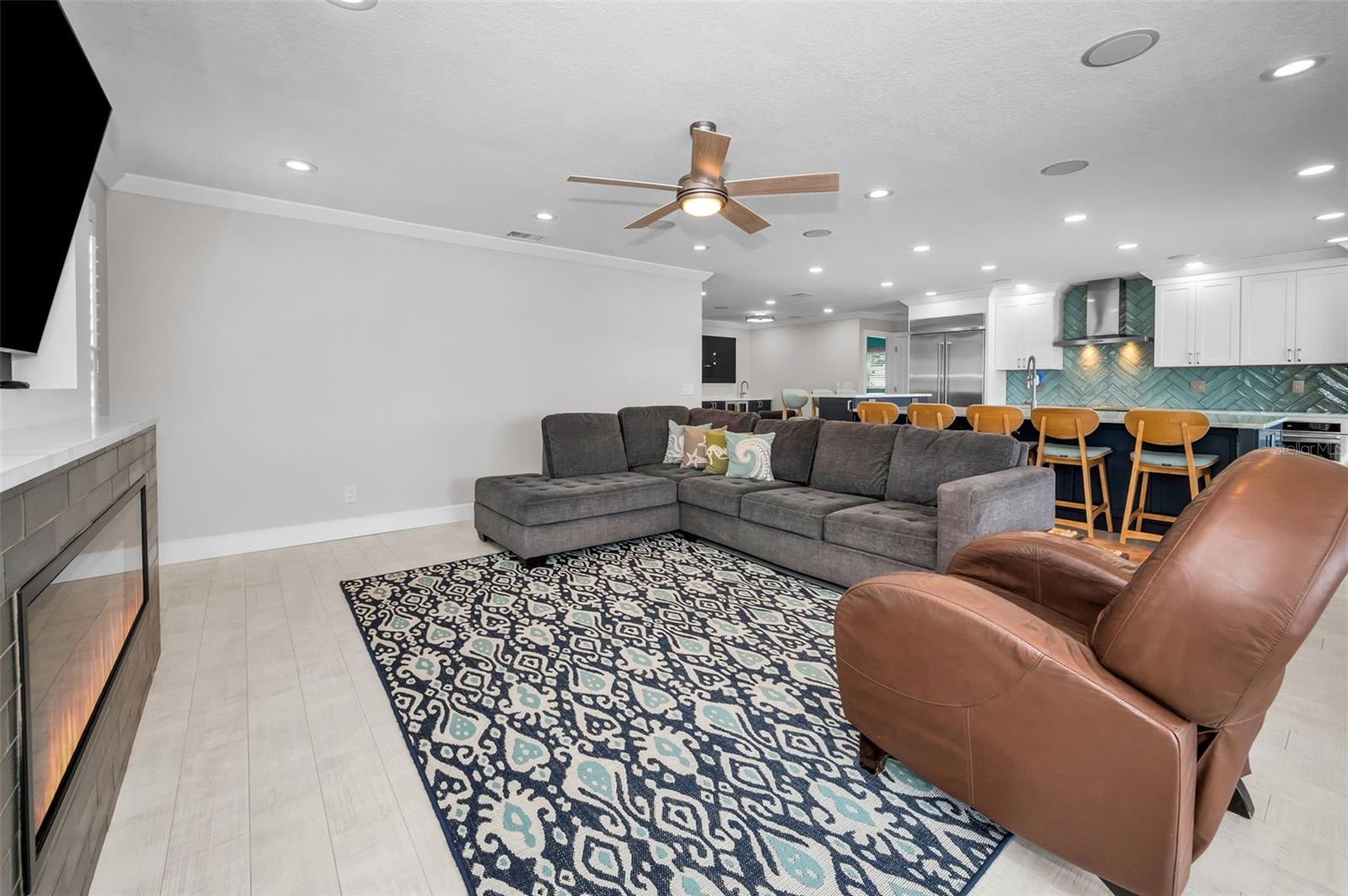 BAY POINT ESTATES 2ND ADD - Residential Lease