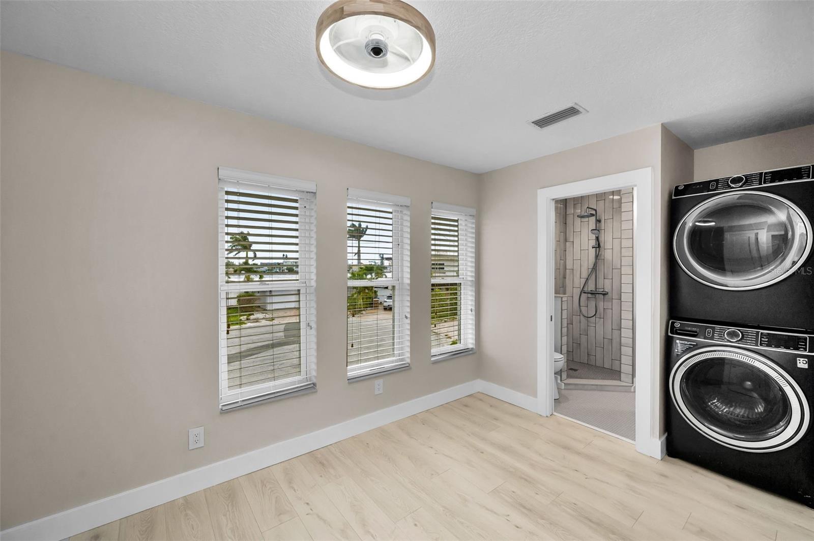 BAY POINT ESTATES 2ND ADD - Residential Lease