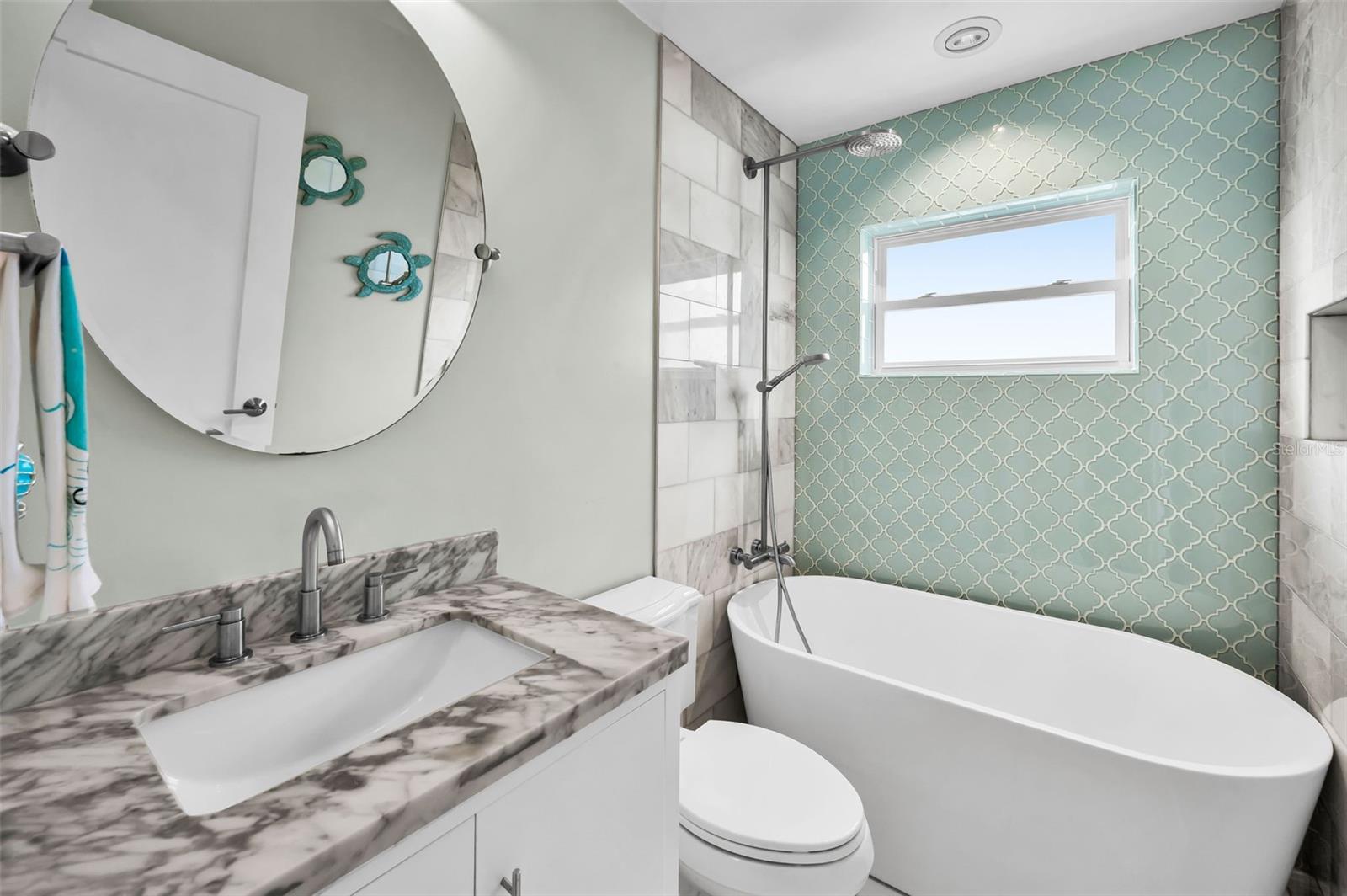 BAY POINT ESTATES 2ND ADD - Residential Lease