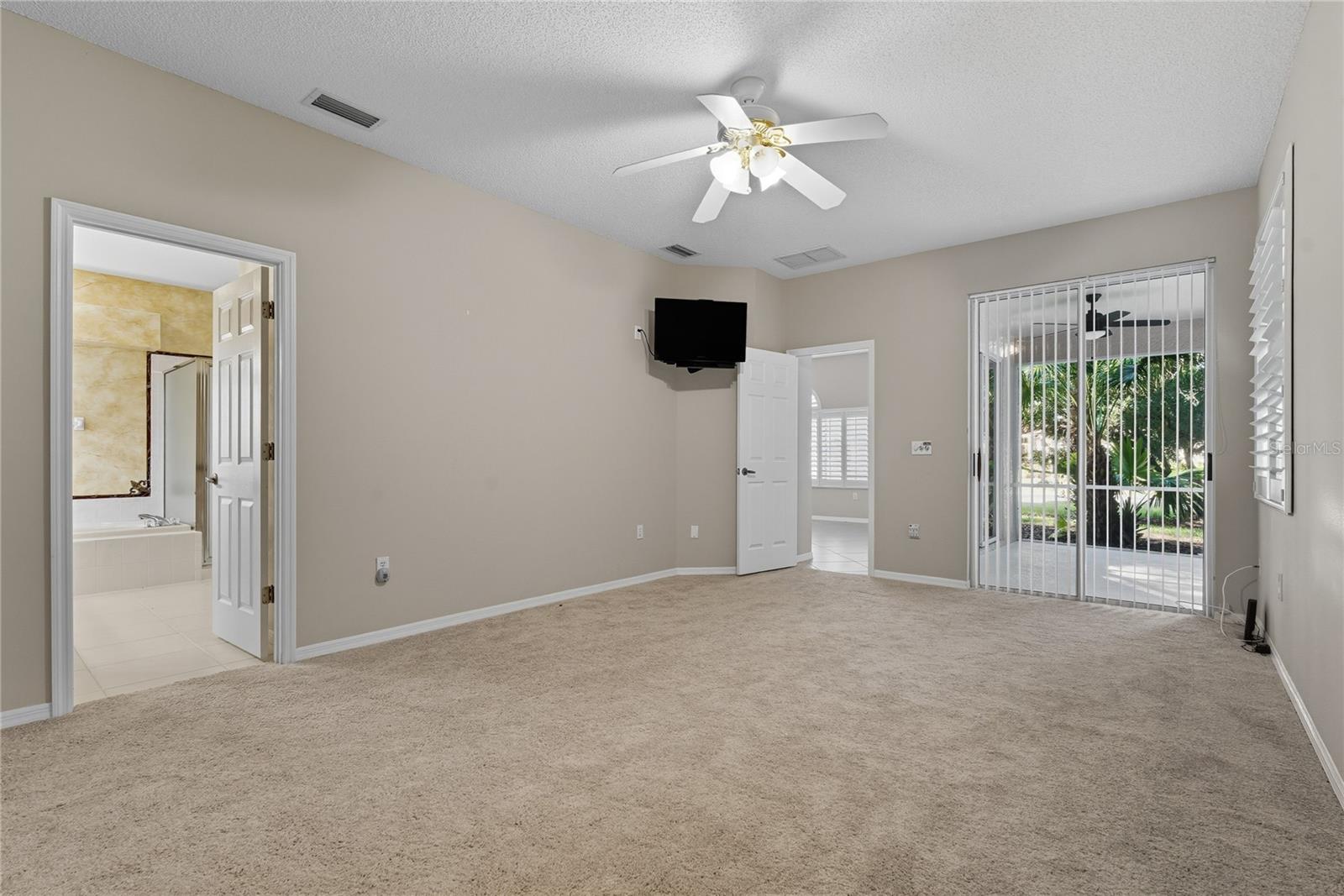 CRESCENT OAKS COUNTRY CLUB COVENTRY PH 4 - Residential