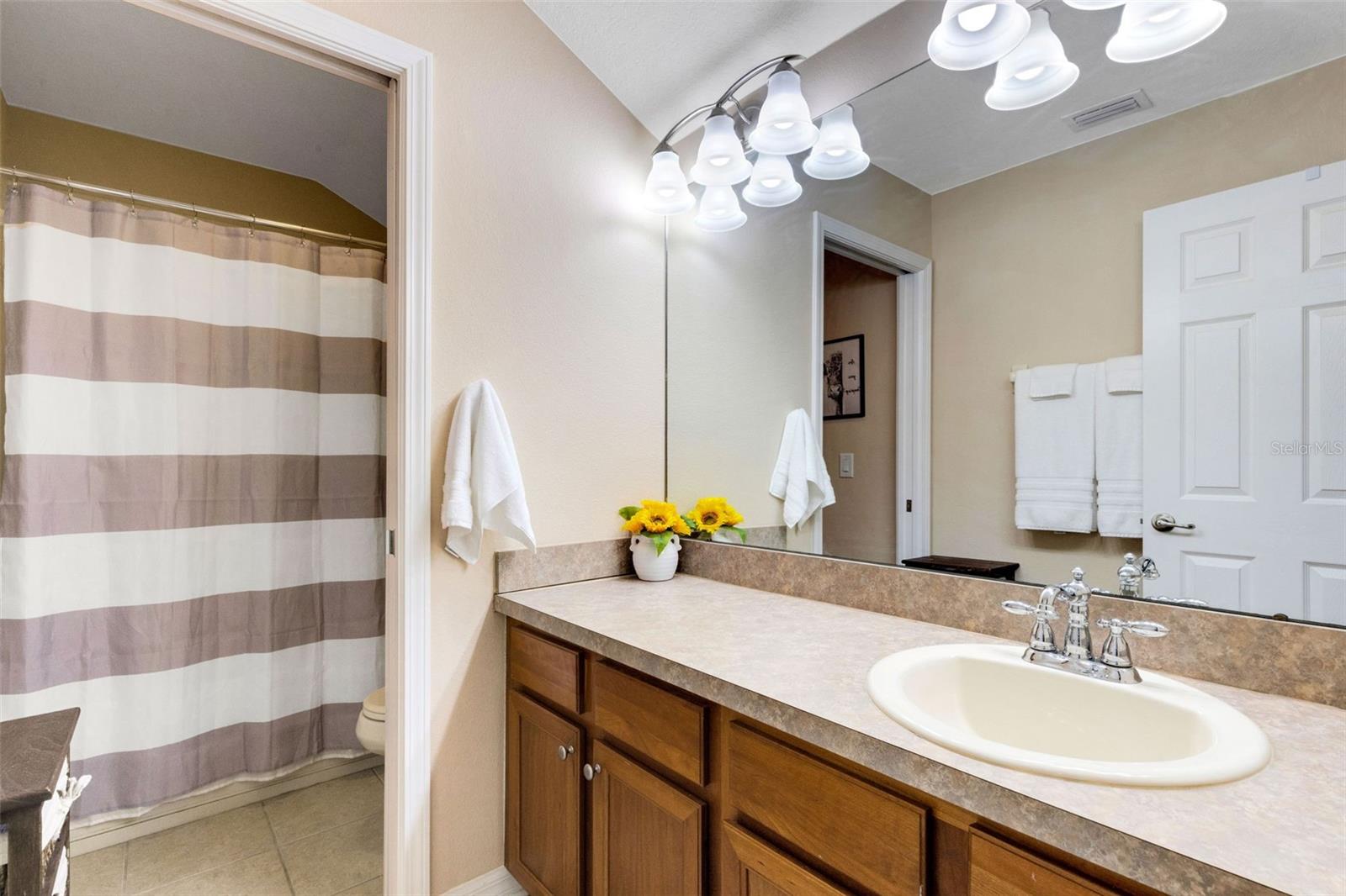 LAKESIDE PRESERVE - Residential