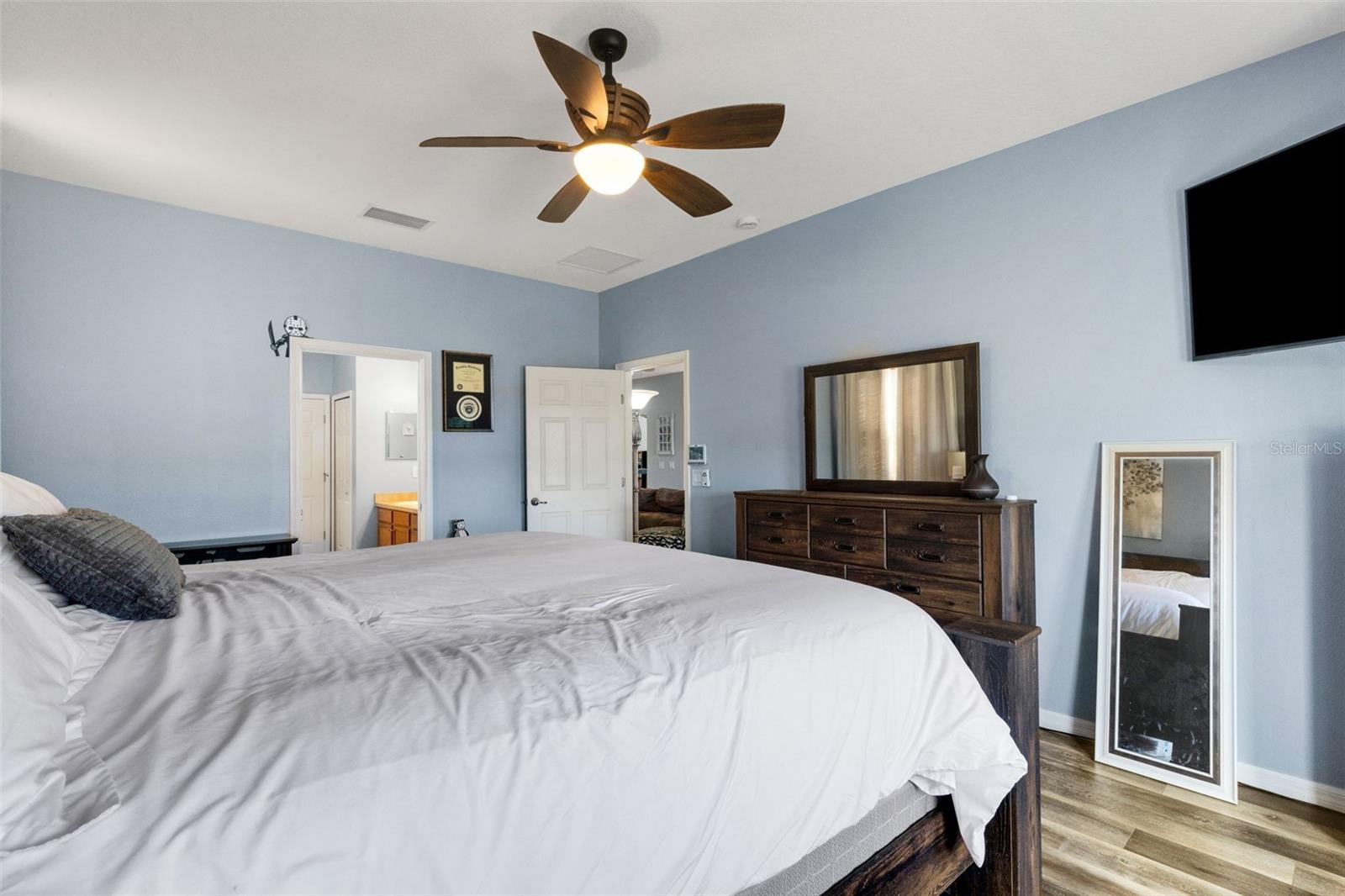 LAKESIDE PRESERVE - Residential