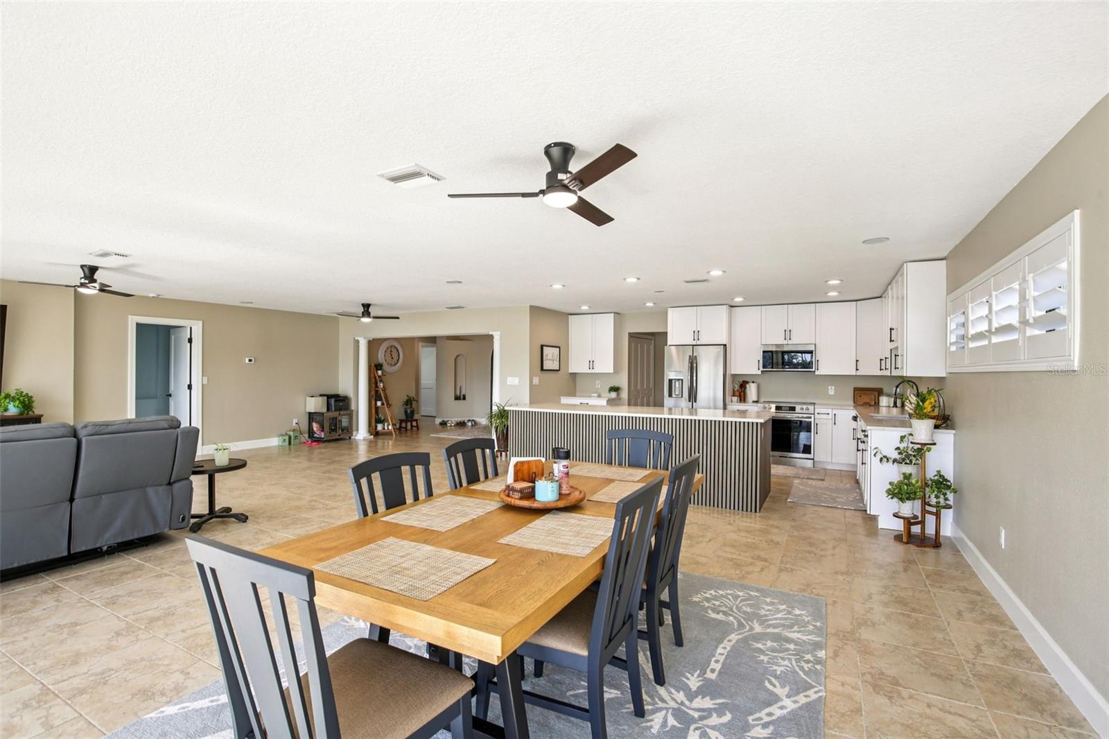 CRYSTAL ISLAND - Residential