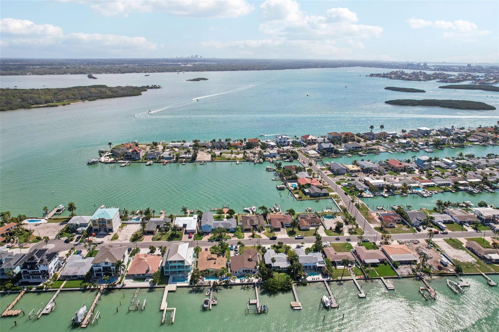 CRYSTAL ISLAND - Residential