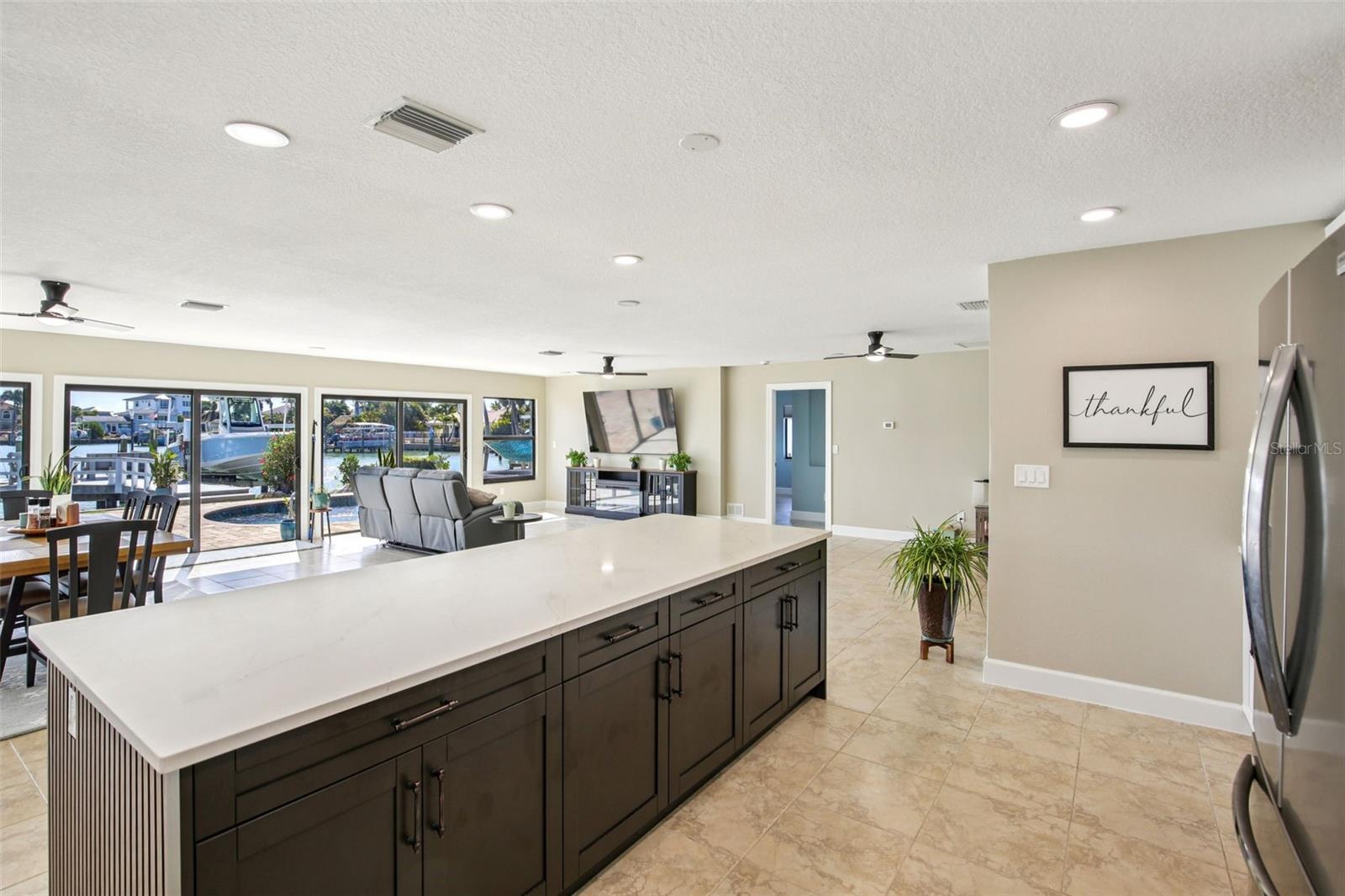 CRYSTAL ISLAND - Residential