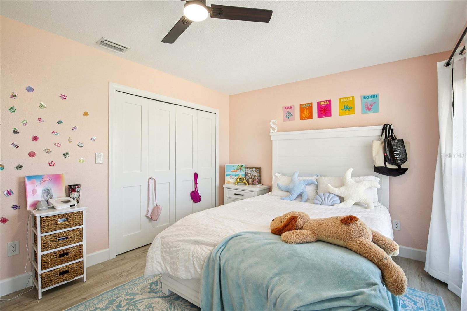 CRYSTAL ISLAND - Residential