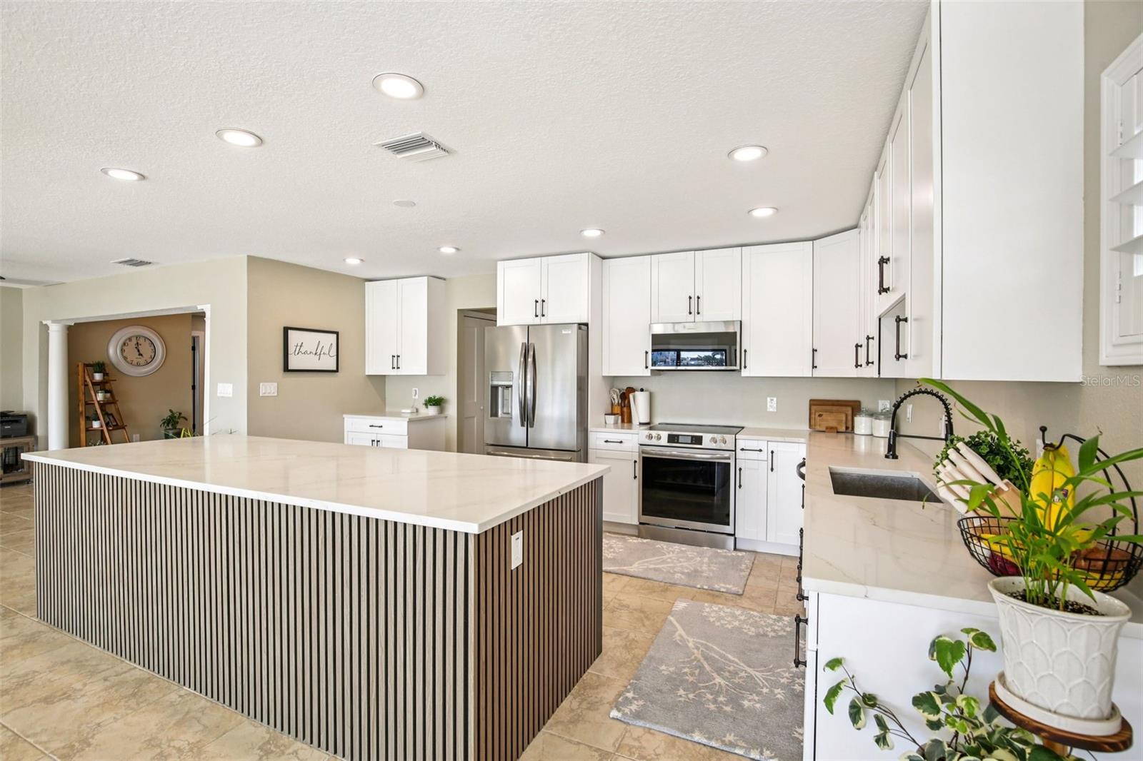 CRYSTAL ISLAND - Residential