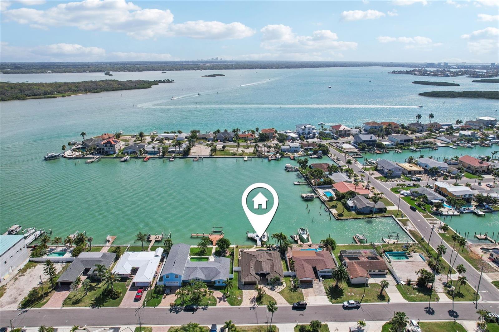 CRYSTAL ISLAND - Residential