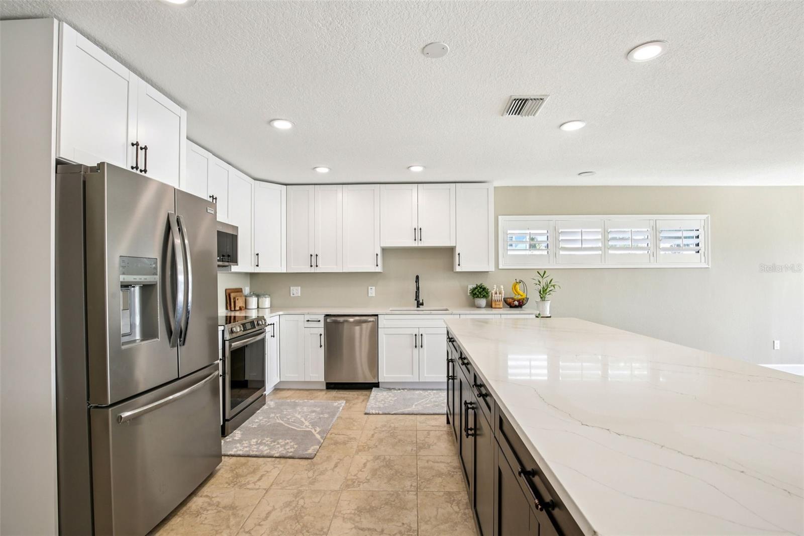 CRYSTAL ISLAND - Residential