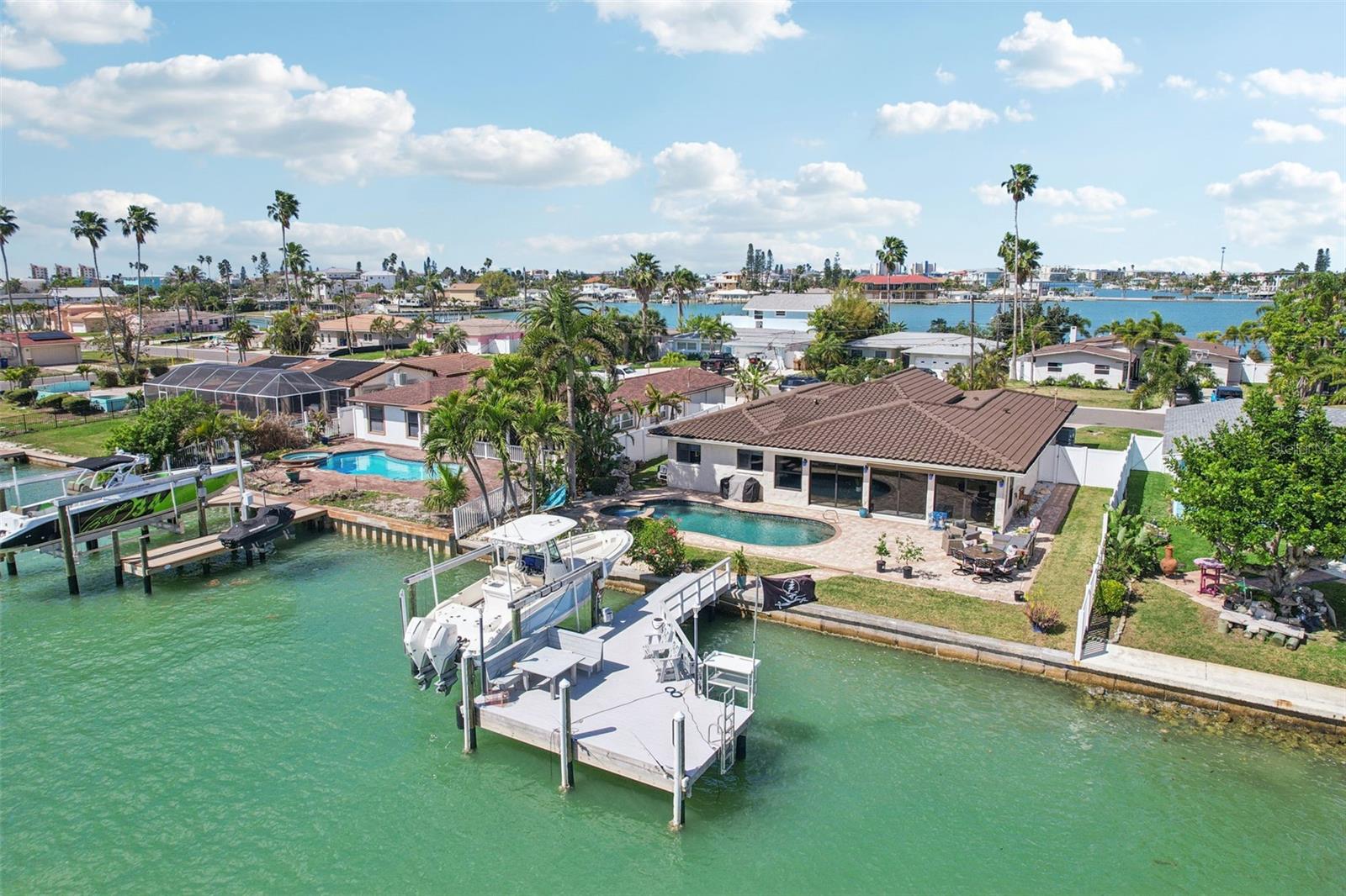 CRYSTAL ISLAND - Residential