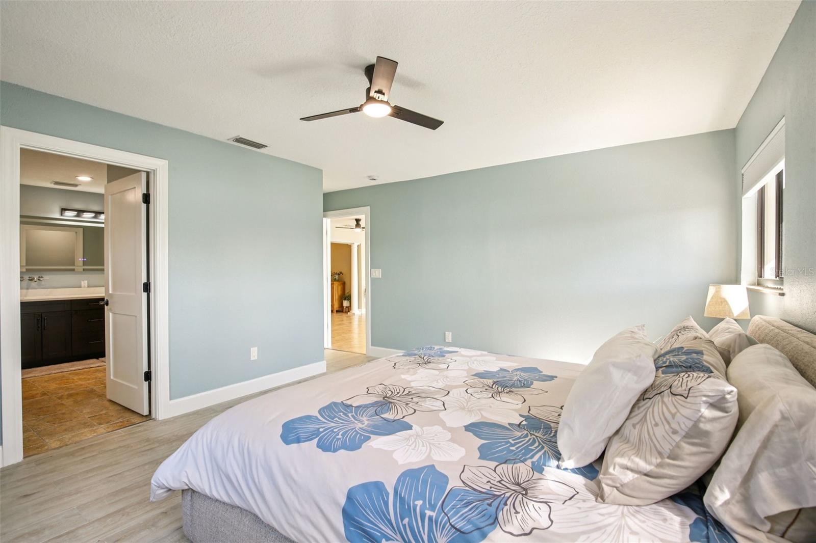 CRYSTAL ISLAND - Residential