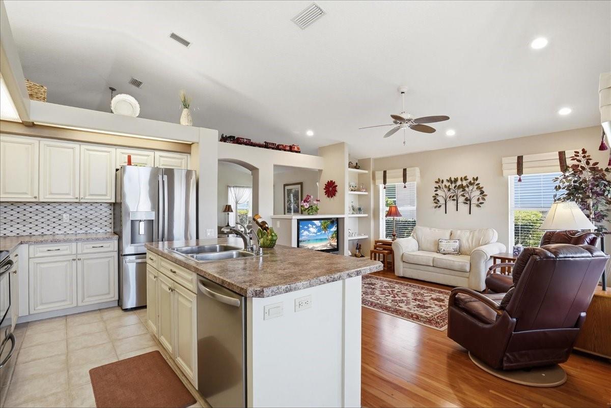 SWEETWATER VILLAS AT SOUTHWOOD PH 02 - Residential