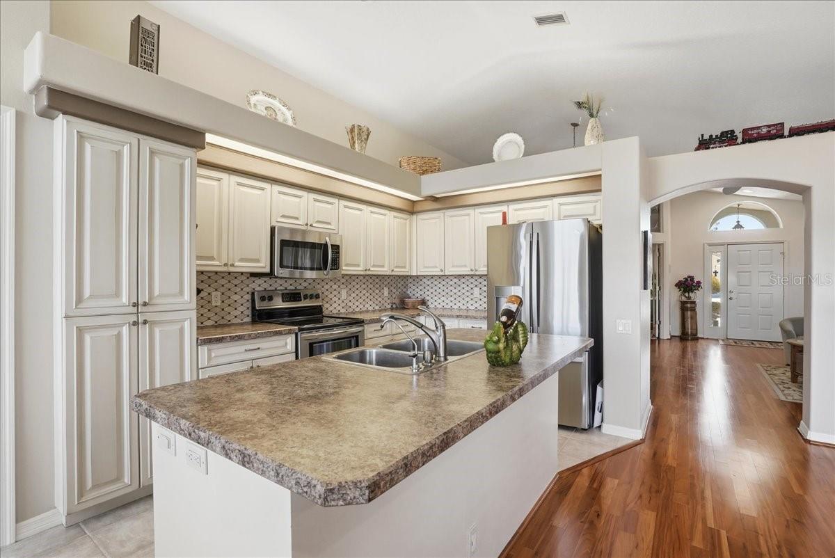 SWEETWATER VILLAS AT SOUTHWOOD PH 02 - Residential