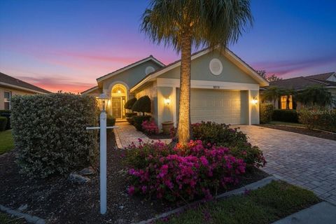 Photo of 5013 Seagrass Drive, Venice, FL 34293 (MLS # A4688201)
