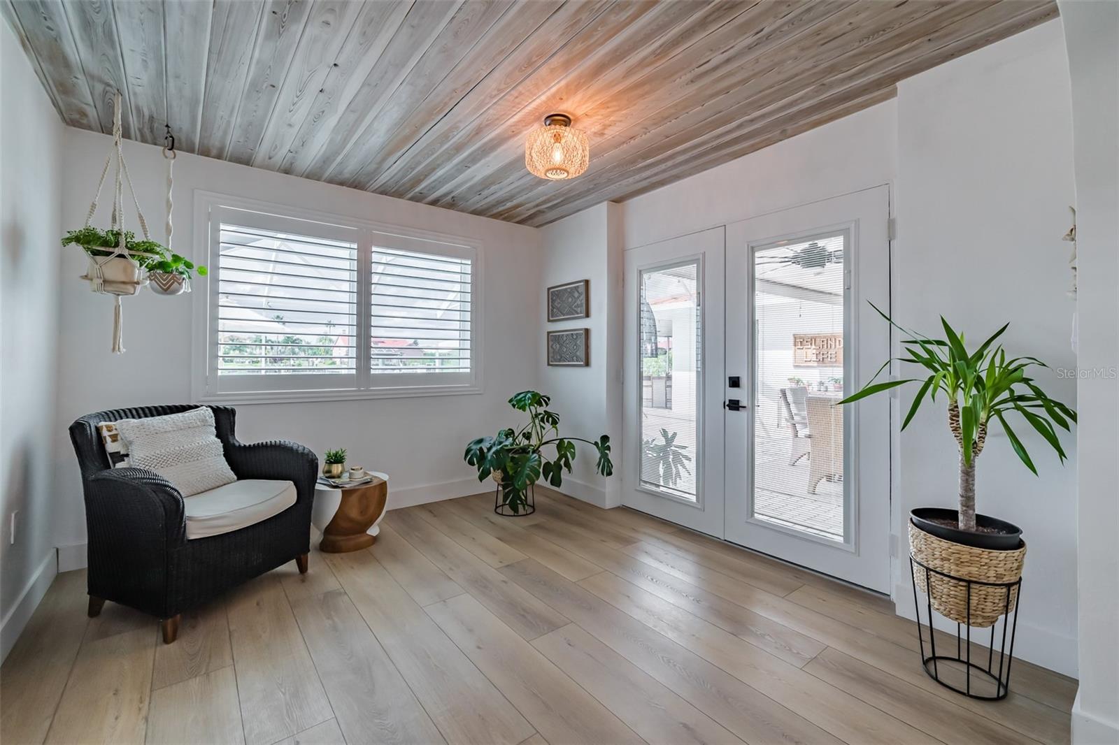 A RESUB OF A POR OF APOLLO - Residential