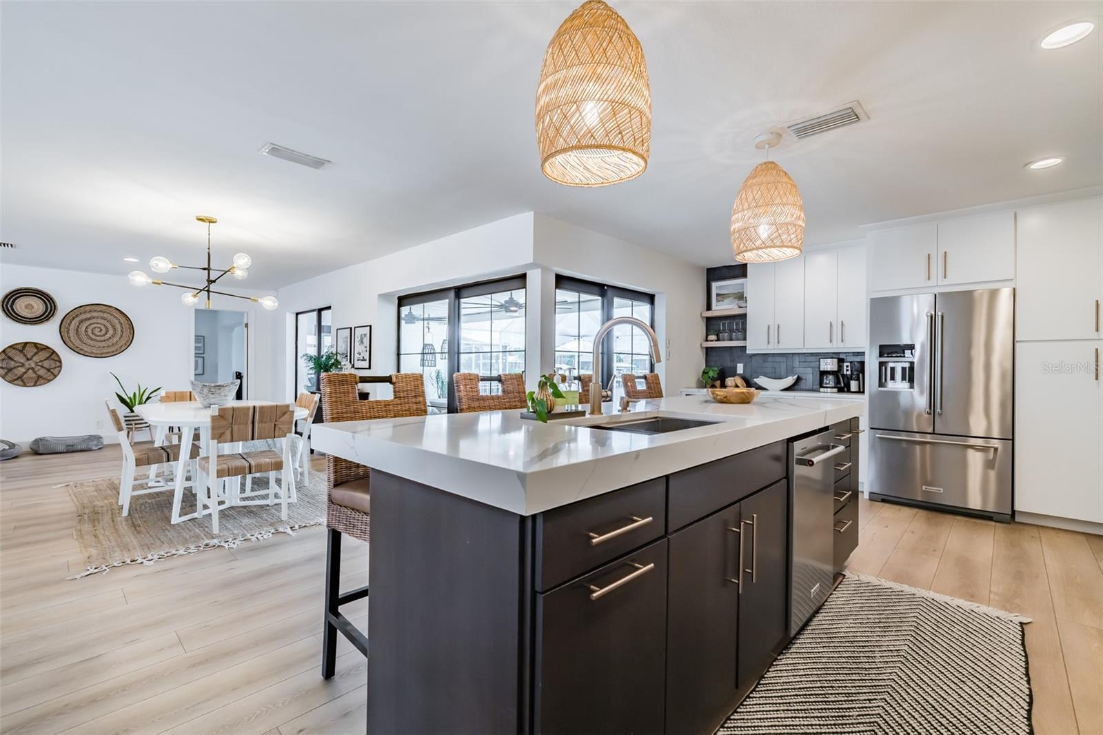 A RESUB OF A POR OF APOLLO - Residential