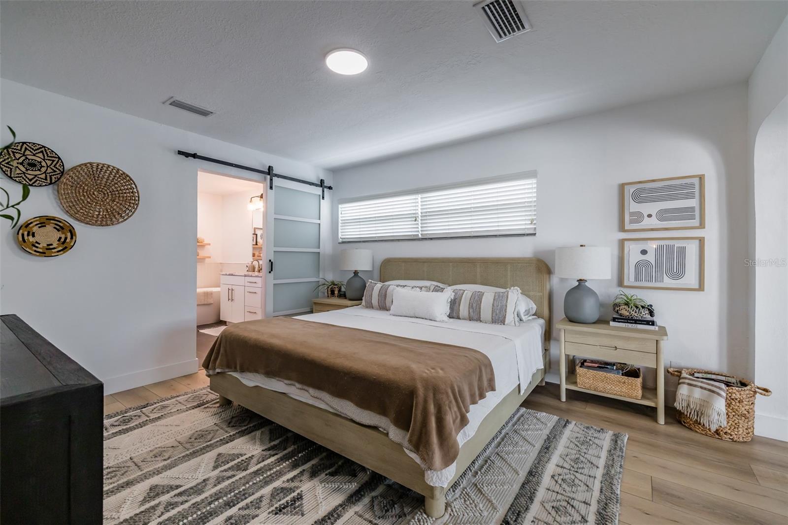 A RESUB OF A POR OF APOLLO - Residential