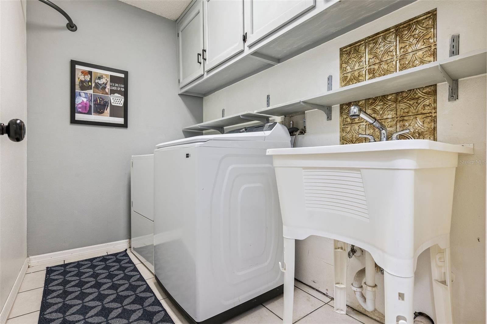 SWEETWATER OAKS SEC 07 - Residential