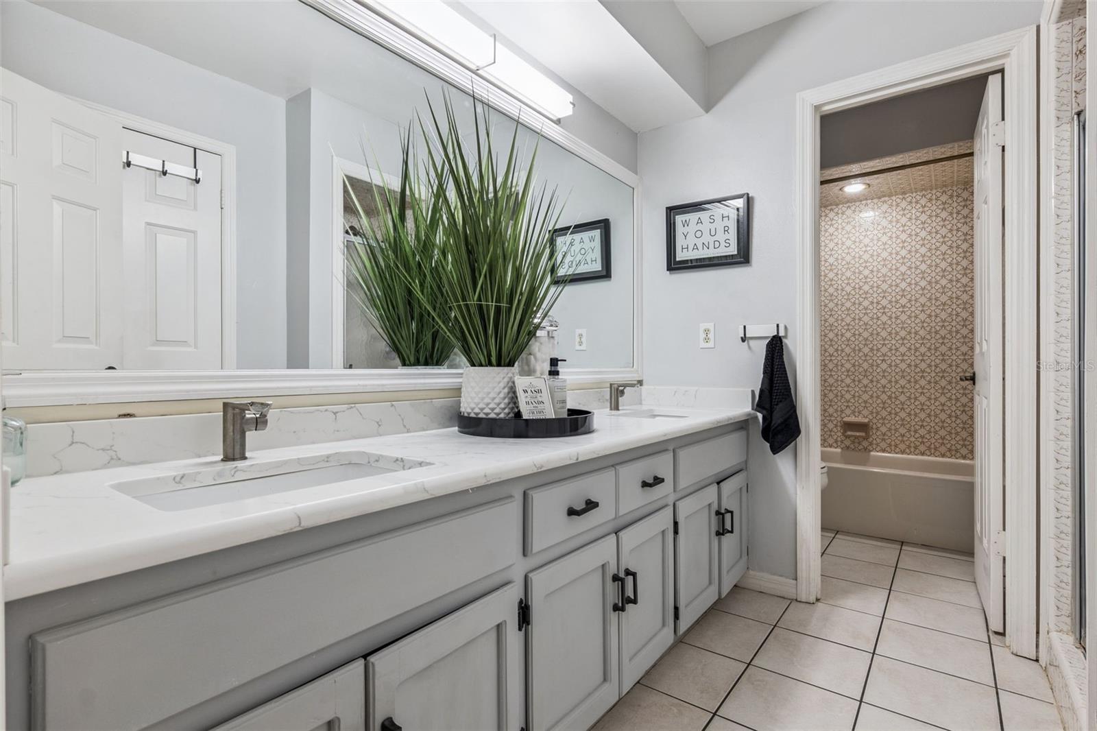 SWEETWATER OAKS SEC 07 - Residential