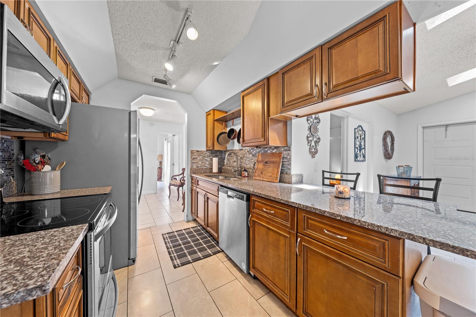 DELTONA LAKES UNIT 12 - Residential