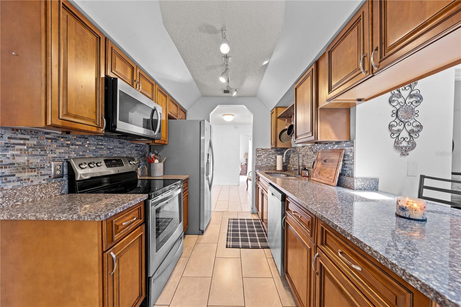 DELTONA LAKES UNIT 12 - Residential