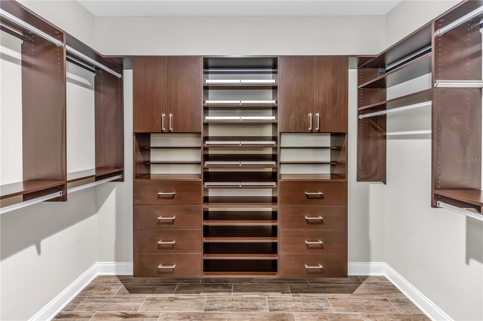 LUKAS LANDING - Residential