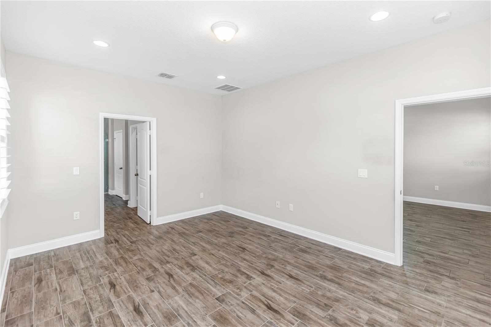 LUKAS LANDING - Residential