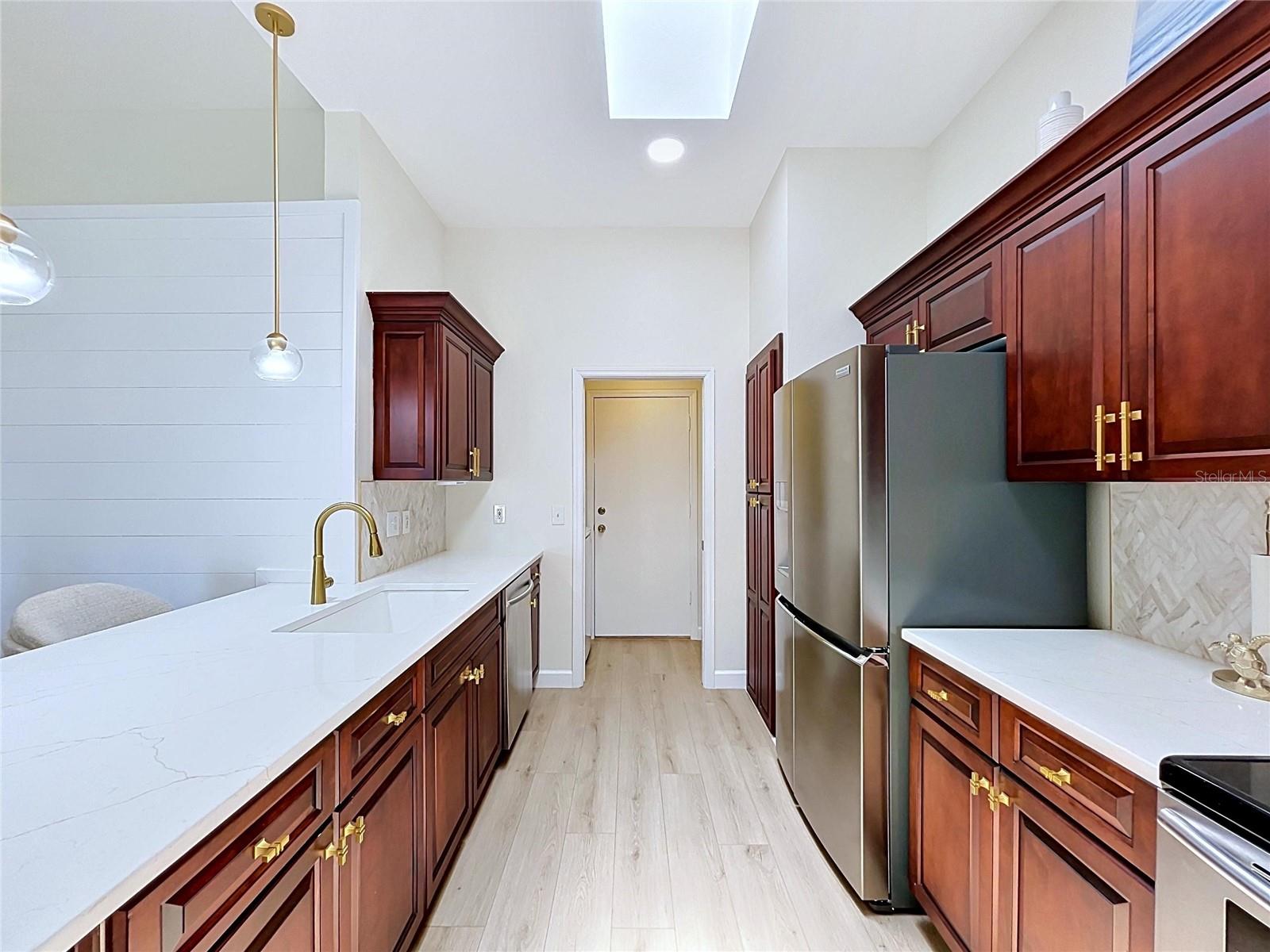 NANTUCKET III CONDO - Residential