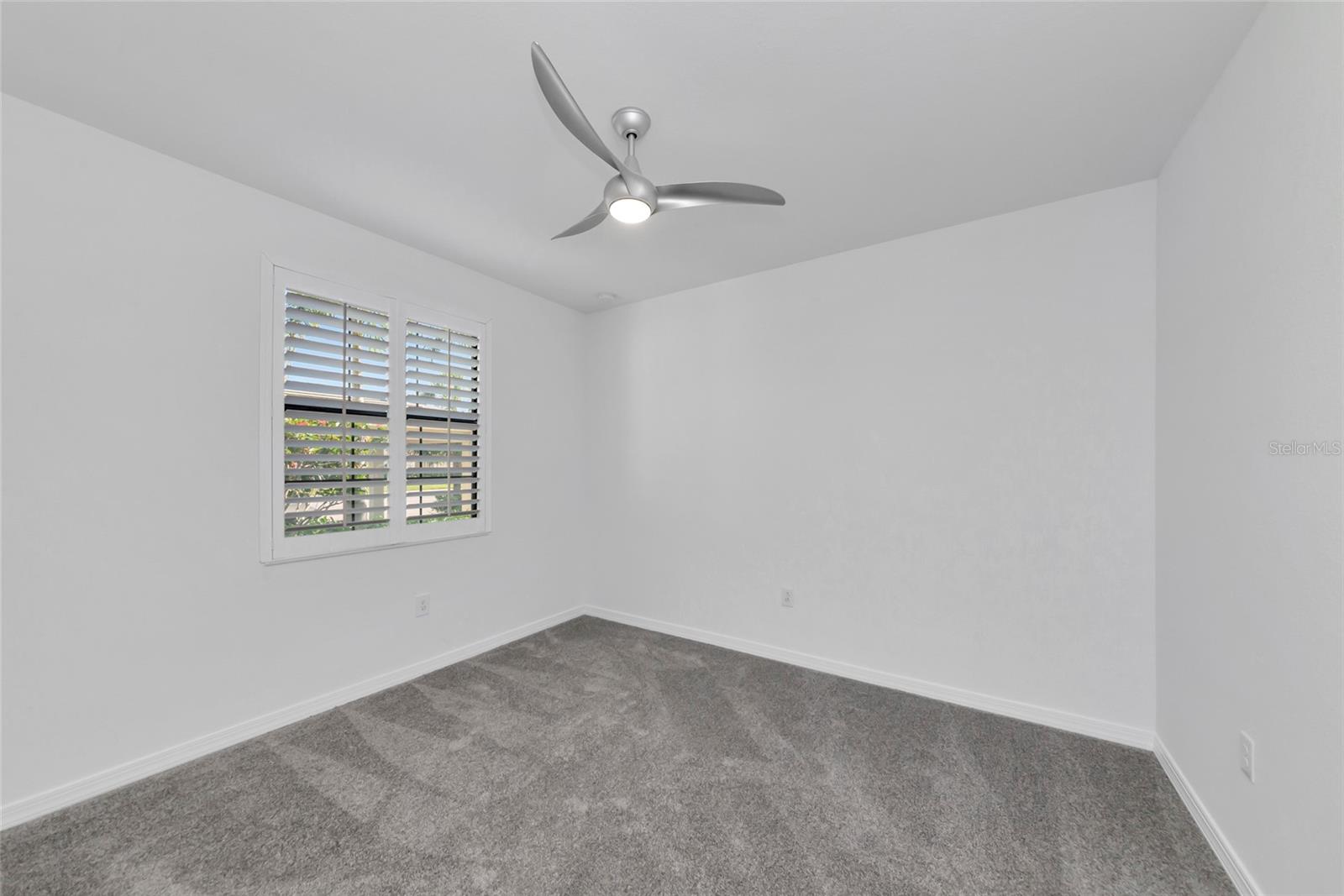 LAKEWOOD NATIONAL - Residential