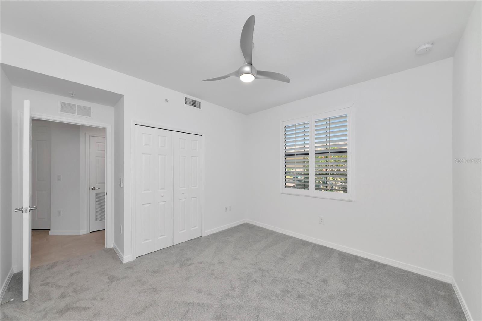 LAKEWOOD NATIONAL - Residential