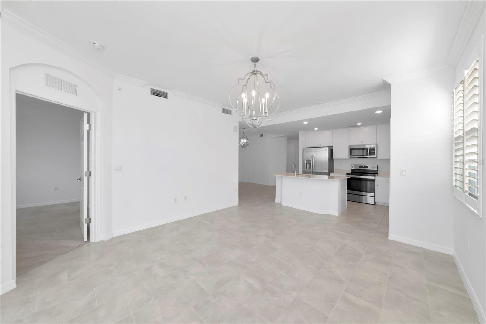 LAKEWOOD NATIONAL - Residential