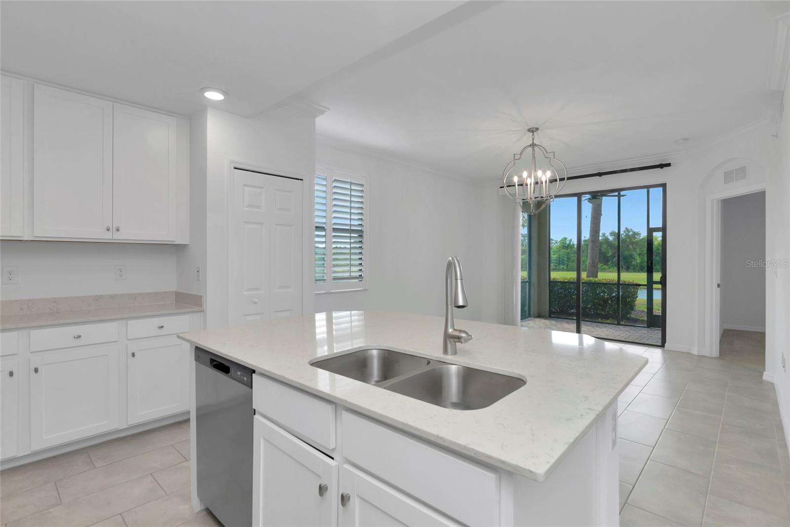 LAKEWOOD NATIONAL - Residential